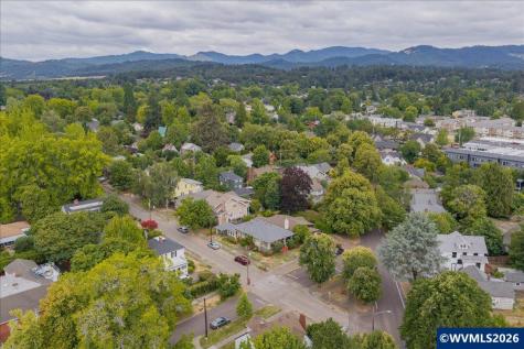 204 NW 27th Street Corvallis OR 97330