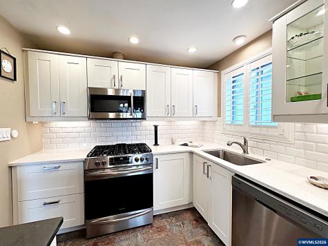 1552 Umpqua Road Woodburn OR 97071