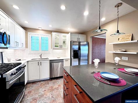 1552 Umpqua Road Woodburn OR 97071