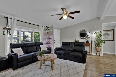 310 Chicago Street NE Albany OR 97321