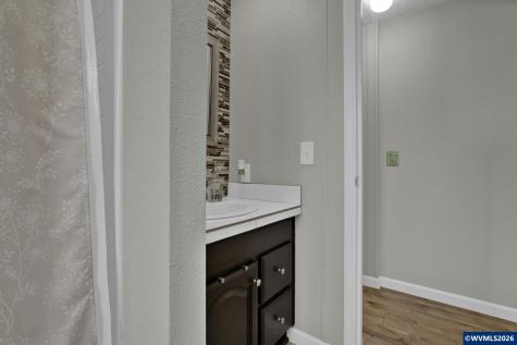 310 Chicago Street NE Albany OR 97321