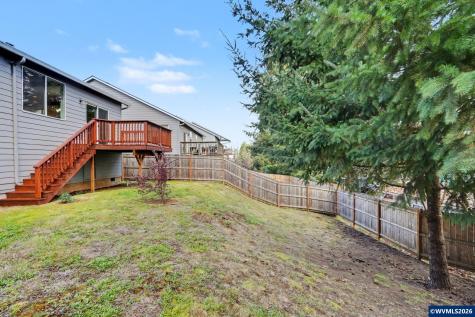 415 NW 6th Street Willamina OR 97396