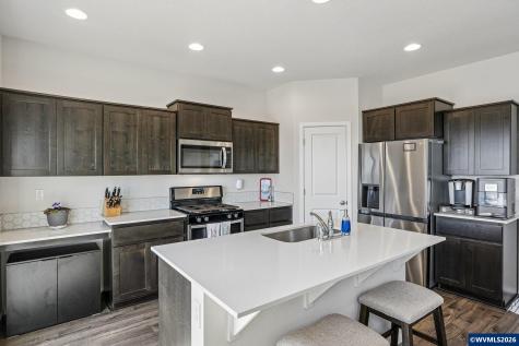 2917 Christina Street NW Salem OR 97304