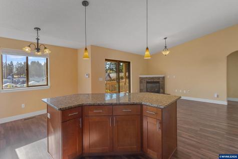 5648 Koda Street SE Salem OR 97306