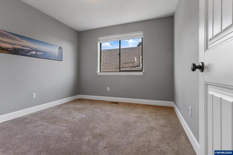 5648 Koda Street SE Salem OR 97306