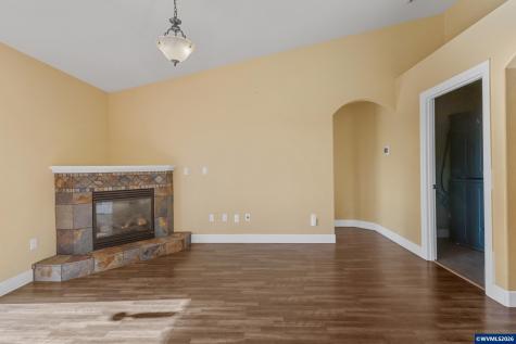 5648 Koda Street SE Salem OR 97306