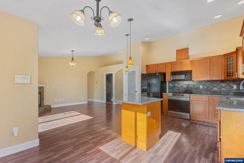 5648 Koda Street SE Salem OR 97306