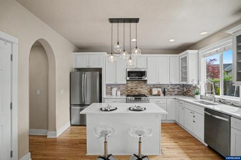 3520 SE Shoreline Drive Corvallis OR 97333