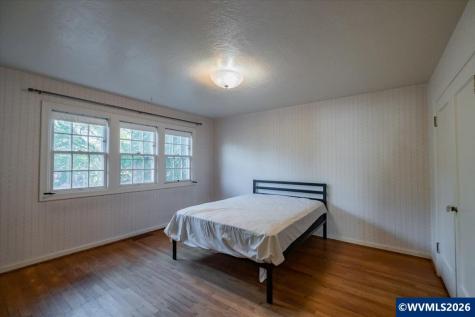 1960 East Nob Hill Street SE Salem OR 97302-5260