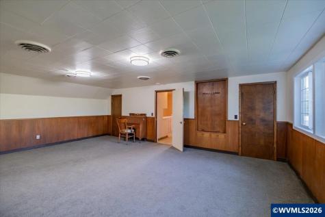 1960 East Nob Hill Street SE Salem OR 97302-5260