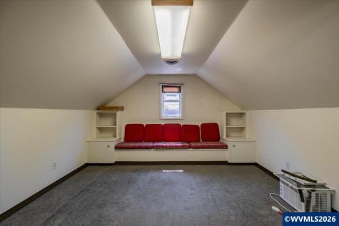 1960 East Nob Hill Street SE Salem OR 97302-5260