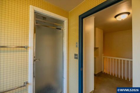 1960 East Nob Hill Street SE Salem OR 97302-5260