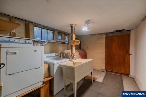 1960 East Nob Hill Street SE Salem OR 97302-5260