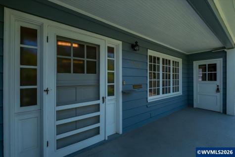 1960 East Nob Hill Street SE Salem OR 97302-5260