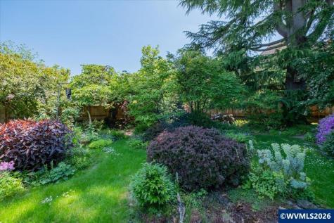 1960 East Nob Hill Street SE Salem OR 97302-5260