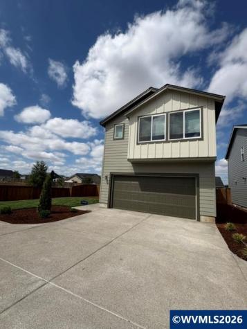 564 Upland Avenue Woodburn OR 97071