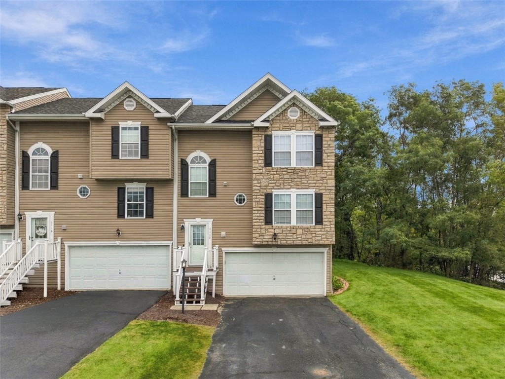1112 Arrowhead Drive South Strabane PA 15301