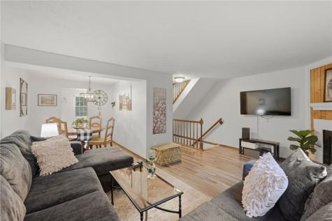 37 Oxford Court Mccandless PA 15237