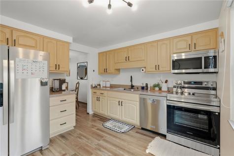 37 Oxford Court Mccandless PA 15237