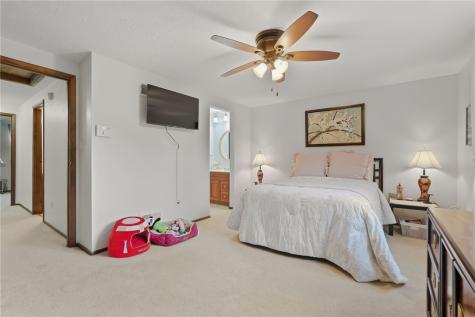 37 Oxford Court Mccandless PA 15237