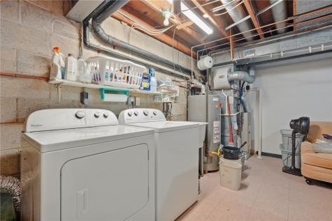 37 Oxford Court Mccandless PA 15237