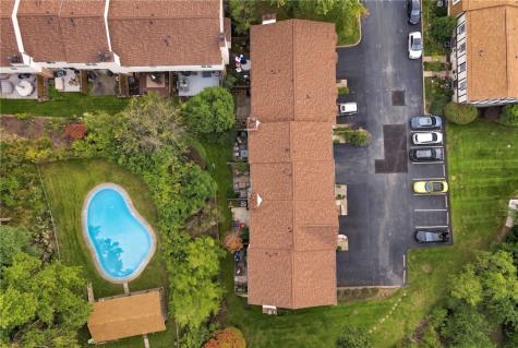 37 Oxford Court Mccandless PA 15237