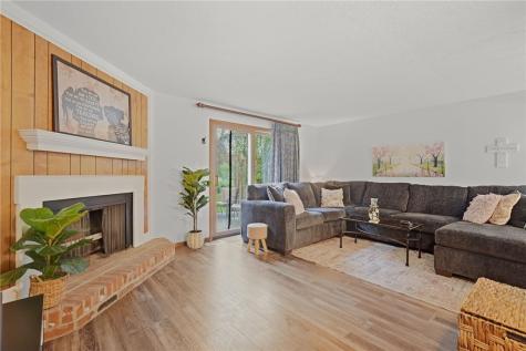 37 Oxford Court Mccandless PA 15237
