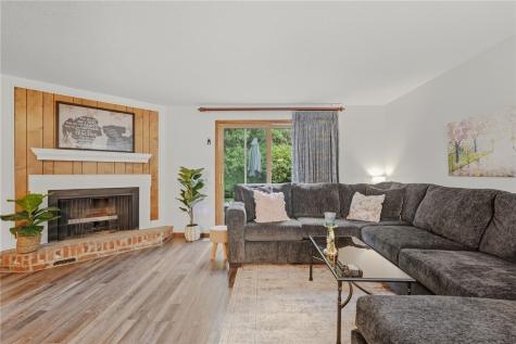 37 Oxford Court Mccandless PA 15237