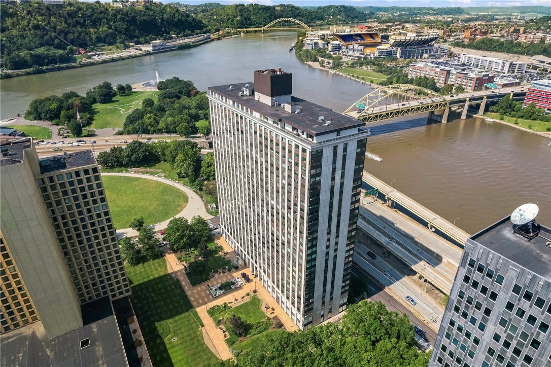 320 Fort Duquesne Boulevard Downtown Pgh PA 15222