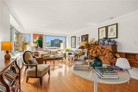 320 Fort Duquesne Boulevard Downtown Pgh PA 15222