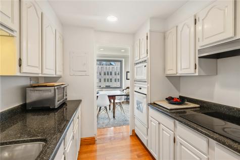 320 Fort Duquesne Boulevard Downtown Pgh PA 15222