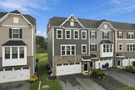4042 Crown Drive South Park PA 15129
