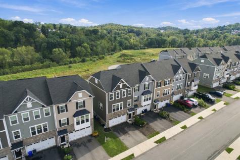4042 Crown Drive South Park PA 15129