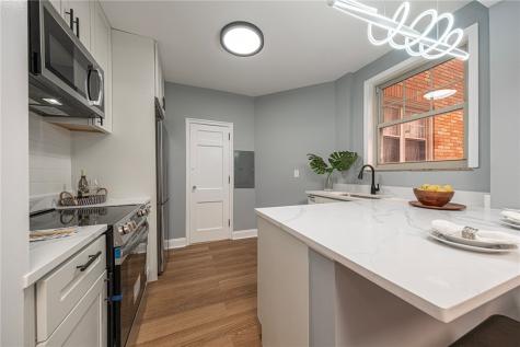 144 N Dithridge Street Oakland PA 15213
