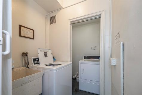 144 N Dithridge Street Oakland PA 15213