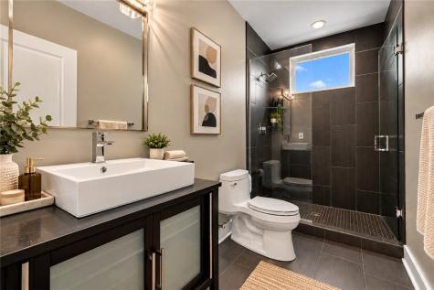3411 Butler Lawrenceville PA 15201