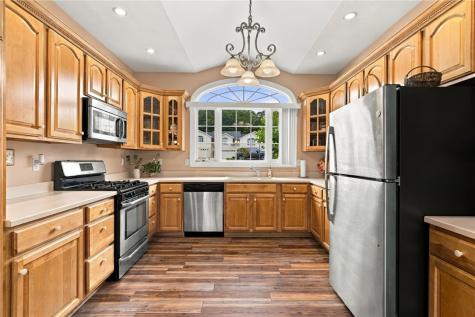 101 Chateau Drive Center Township PA 15001