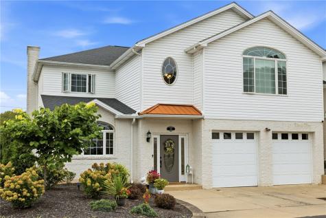 101 Chateau Drive Center Township PA 15001