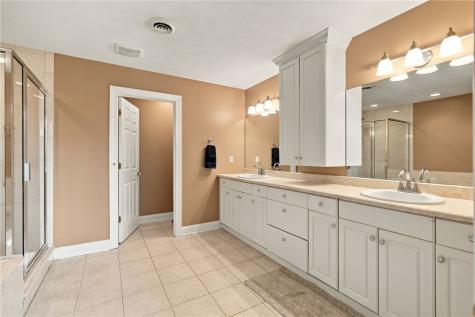 101 Chateau Drive Center Township PA 15001