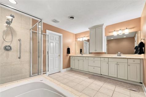 101 Chateau Drive Center Township PA 15001