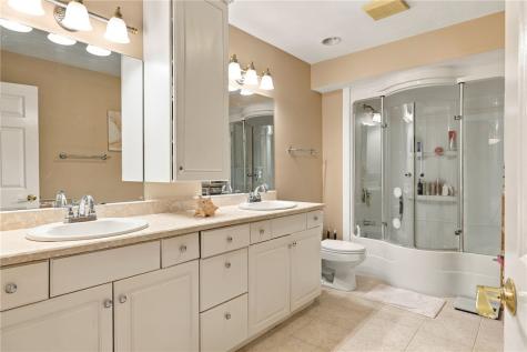 101 Chateau Drive Center Township PA 15001