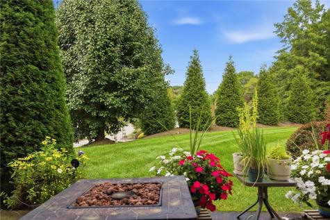 101 Chateau Drive Center Township PA 15001