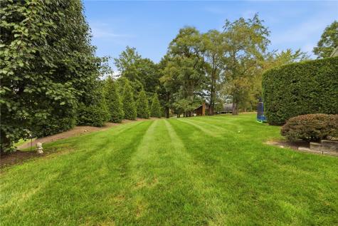 101 Chateau Drive Center Township PA 15001
