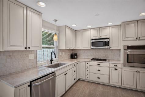 528 Hunters Path Road South Fayette PA 15017
