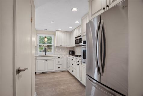 528 Hunters Path Road South Fayette PA 15017