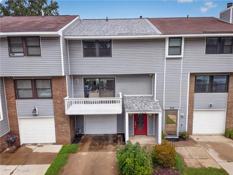 528 Hunters Path Road South Fayette PA 15017