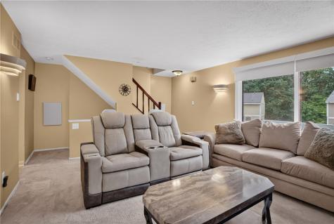 528 Hunters Path Road South Fayette PA 15017