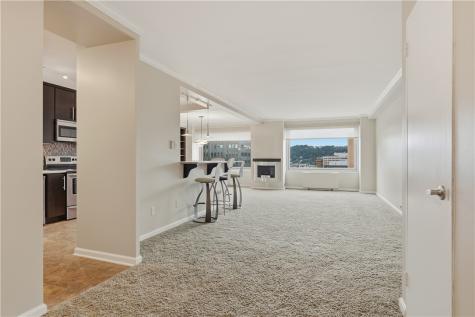 320 Fort Duquesne Boulevard Downtown Pgh PA 15222