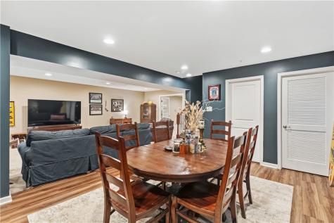 2041 Connecticut Lane Franklin Park PA 15143