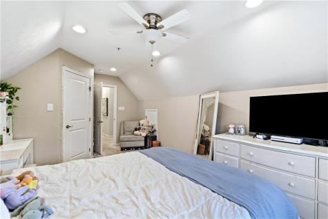 2041 Connecticut Lane Franklin Park PA 15143